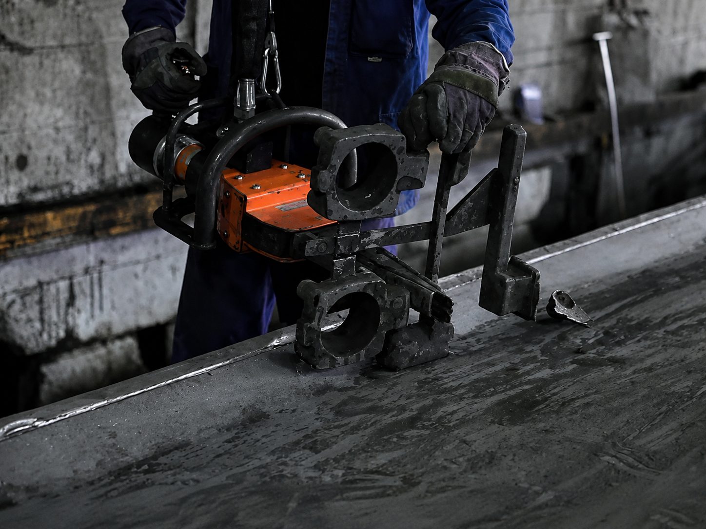 Nahaufnahme einer HFW Foundry Wedge am Gussteil